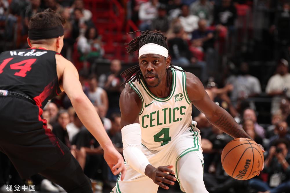 相比之下 相比之下