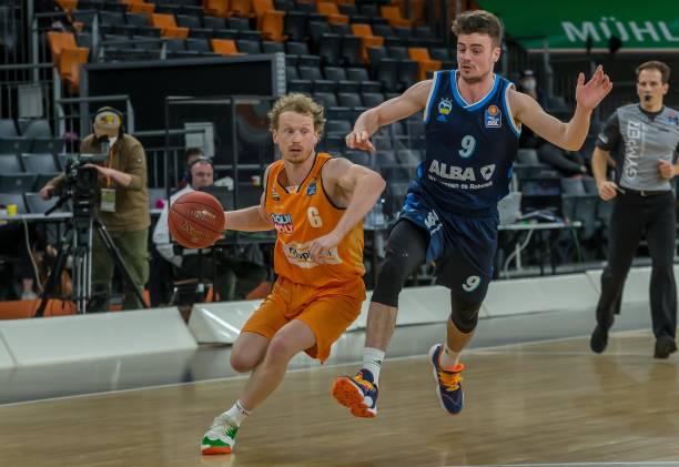 变革还是沉 变革还是沉